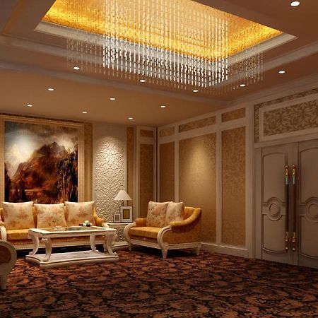 Luoyang Grand Hotel Інтер'єр фото
