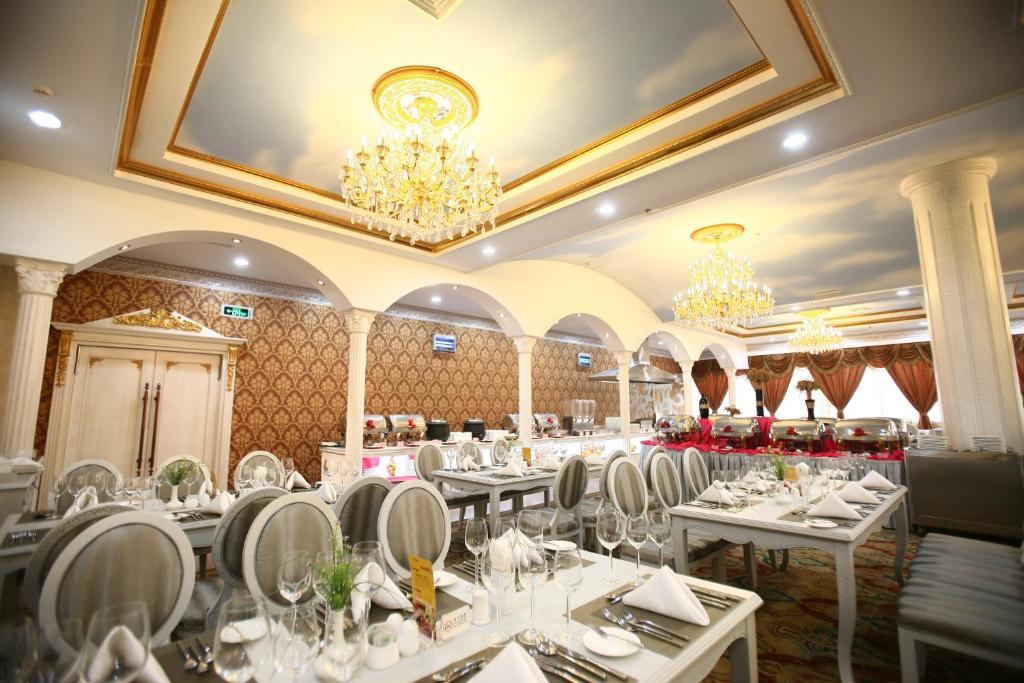 Luoyang Grand Hotel Ресторан фото
