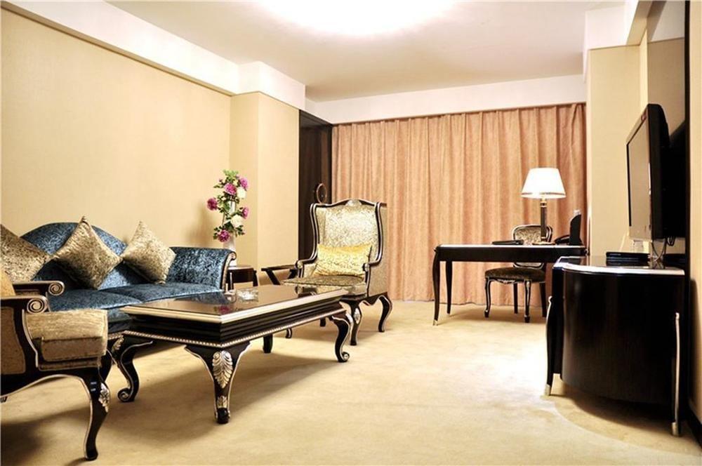 Luoyang Grand Hotel Екстер'єр фото