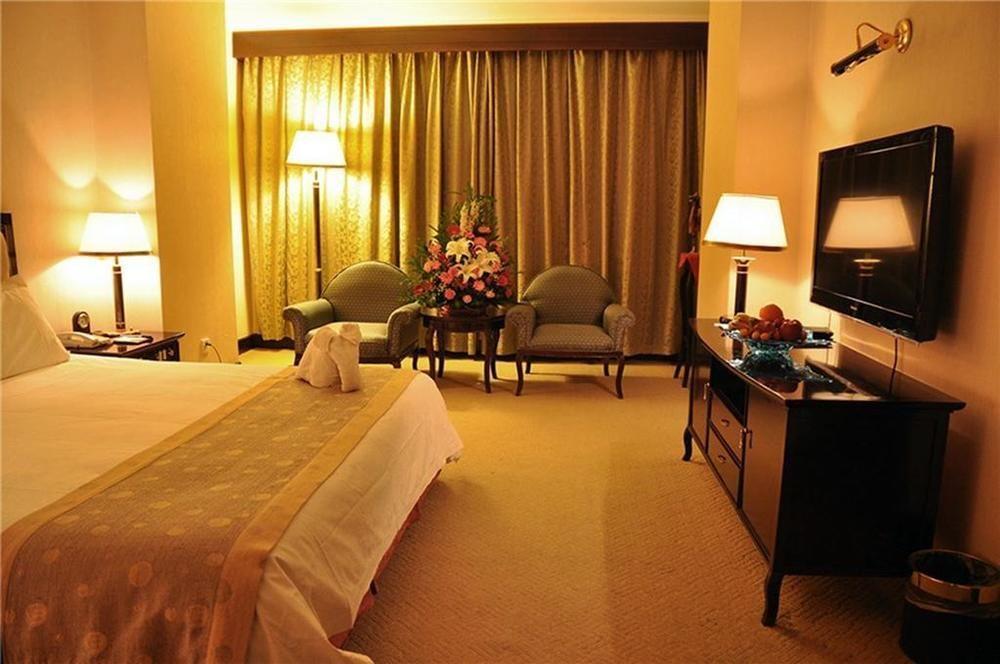 Luoyang Grand Hotel Екстер'єр фото
