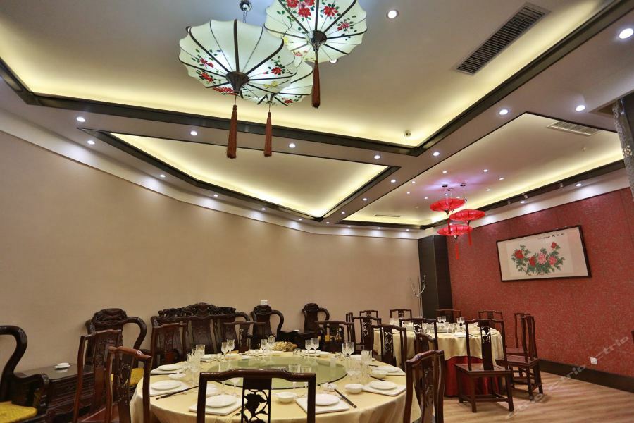 Luoyang Grand Hotel Екстер'єр фото