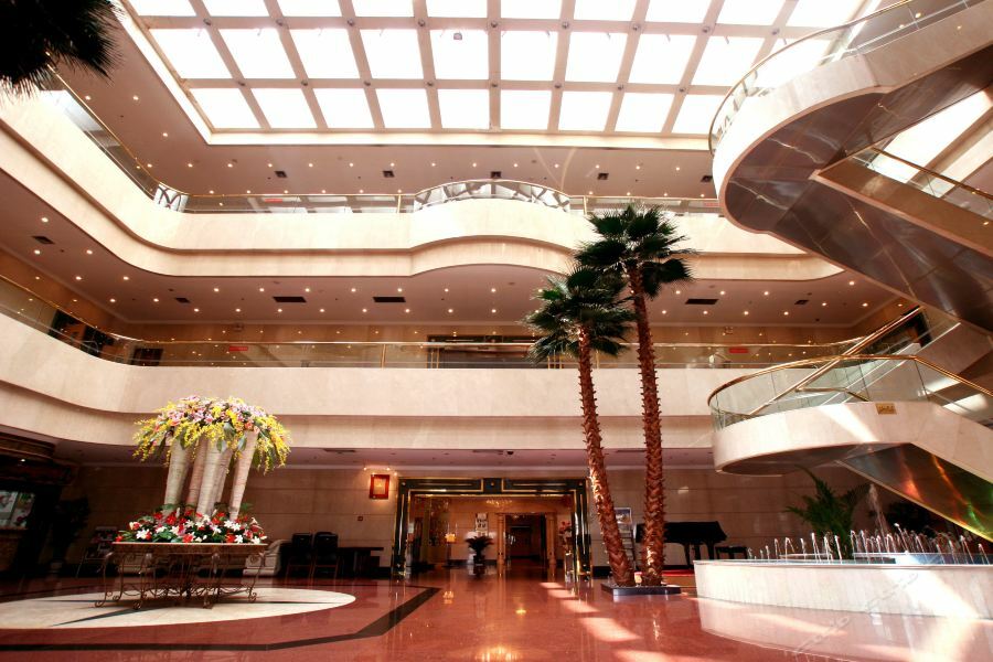 Luoyang Grand Hotel Інтер'єр фото